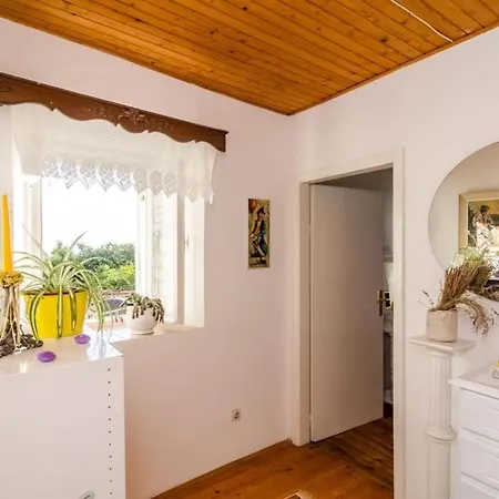 Lavanda & Ruzmarin - Double With Private External Bathroom Apartman